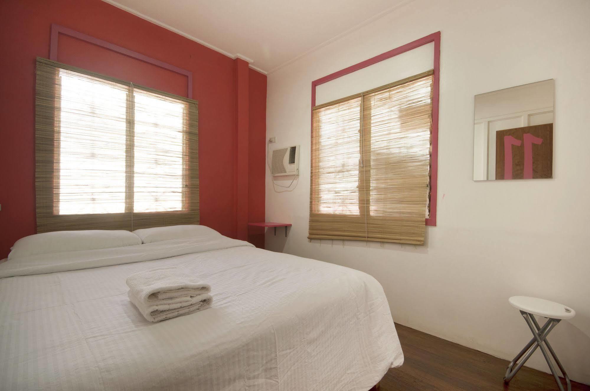 Mnl Boutique Hostel San Pedro Makati Eksteriør billede