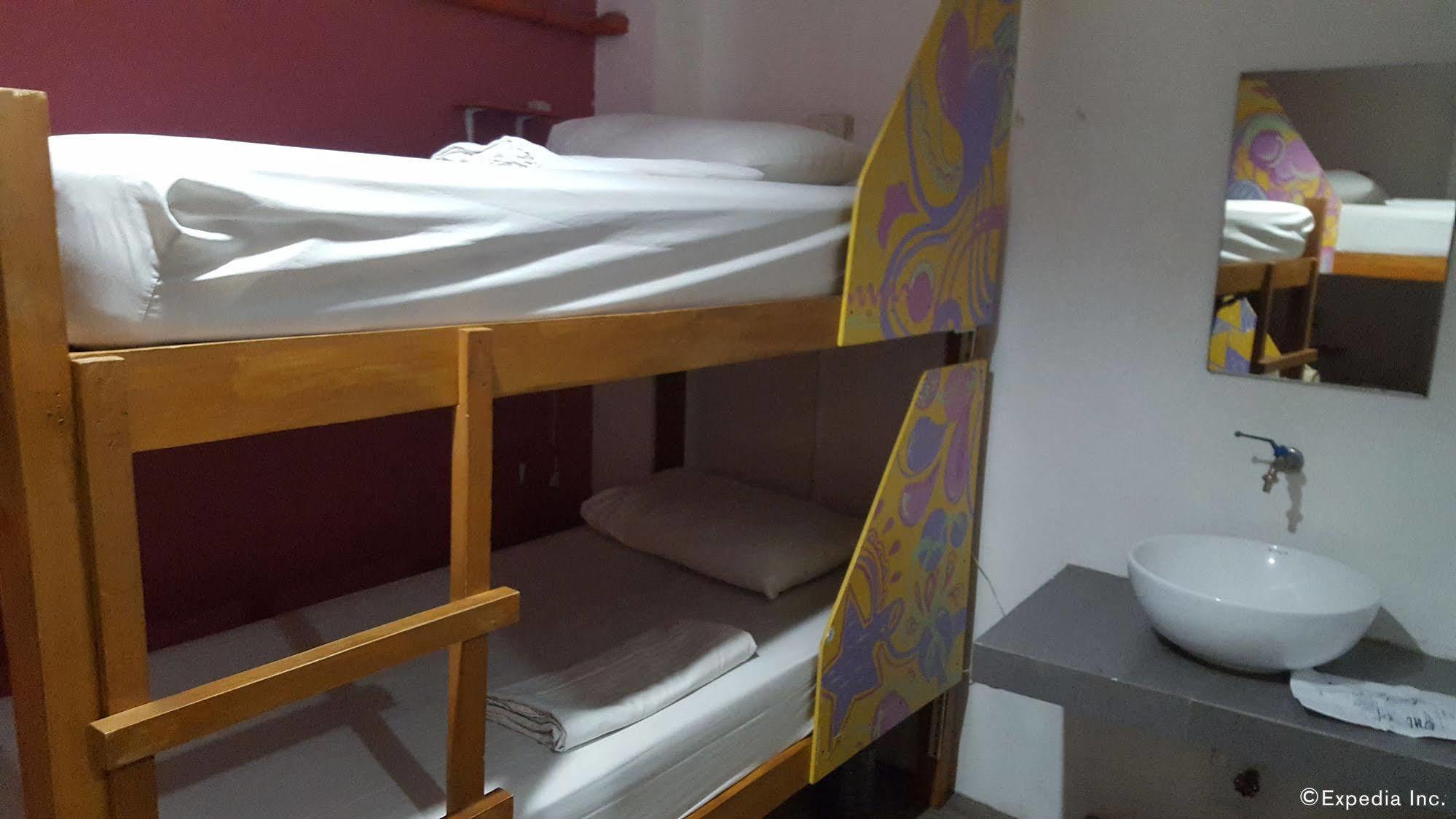 Mnl Boutique Hostel San Pedro Makati Eksteriør billede